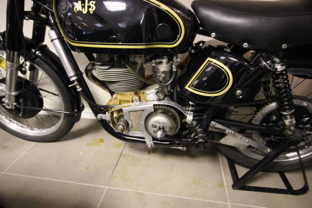 AJS 7R motor