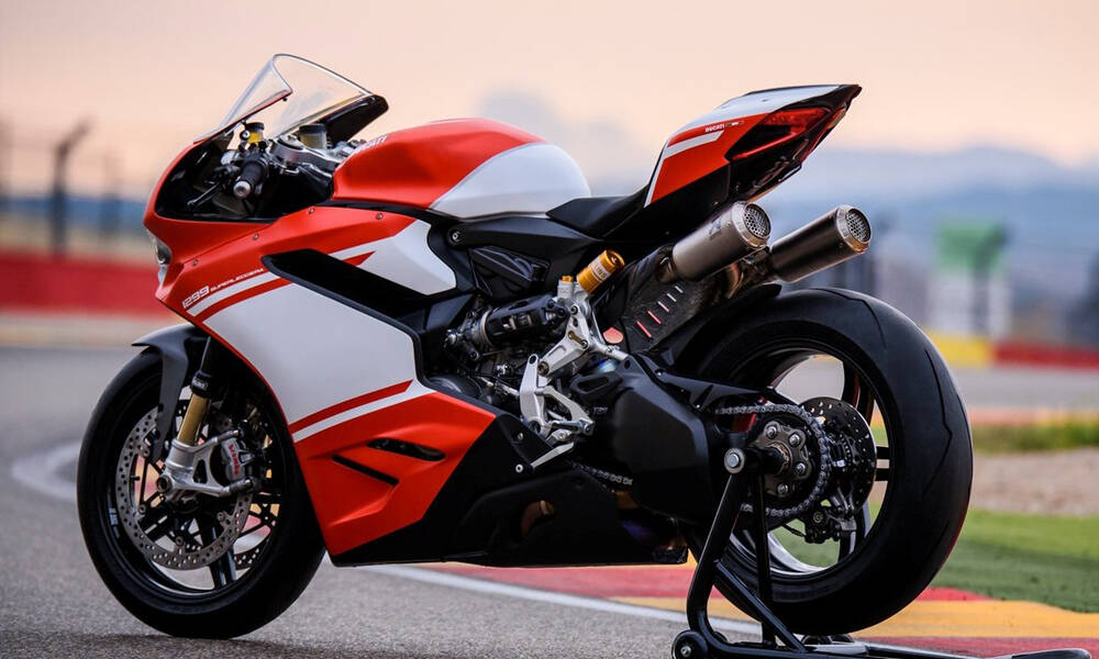 Ducati 1299 superleggera 2