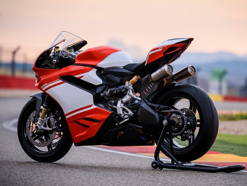 Ducati 1299 superleggera 2