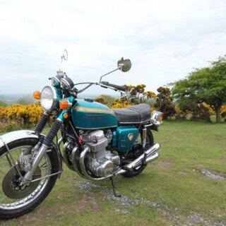 Honda CB750 sand cast front left