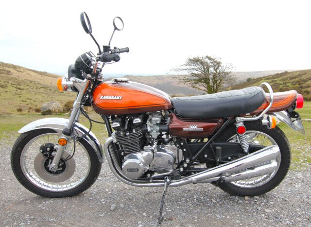 Very early kawasaki z1 900 LHS