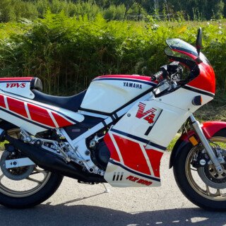 Yamaha RZ500 RHS